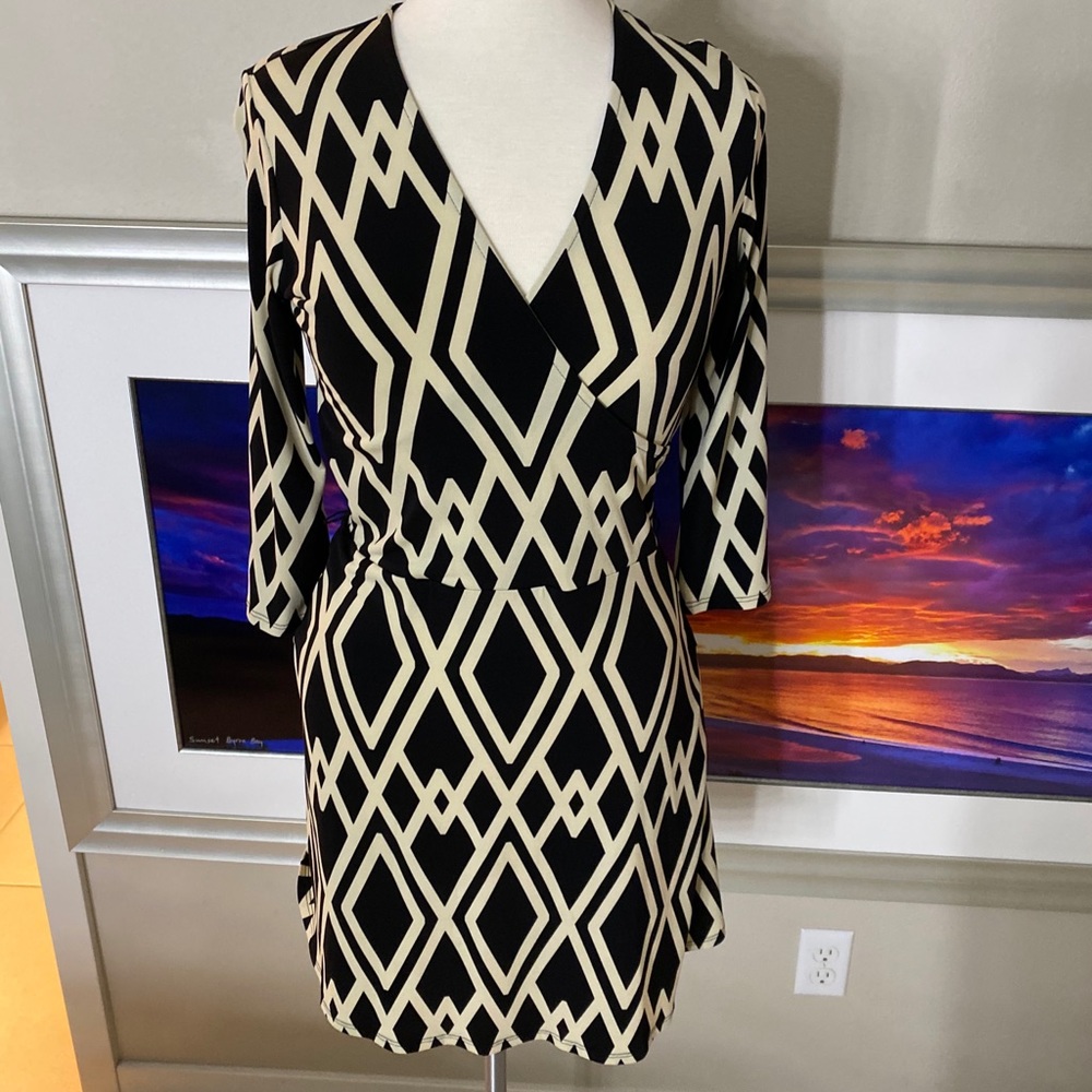 Geometric print dress